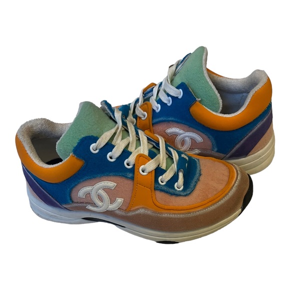 Chanel Multicolor Calfskin Suede CC Logo Trainer Sneaker - Picture 7 of 15